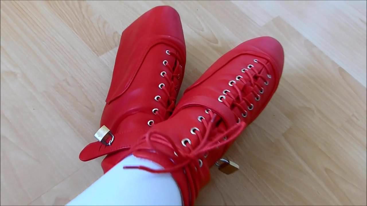Rubberdoll high heel boots