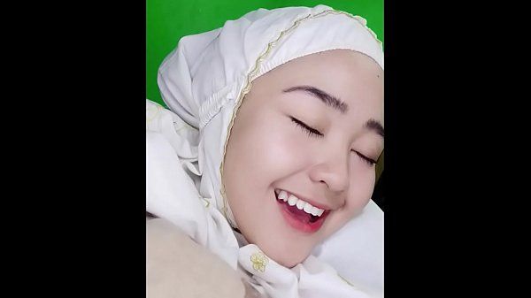 Video bokep anak hijab montok susu