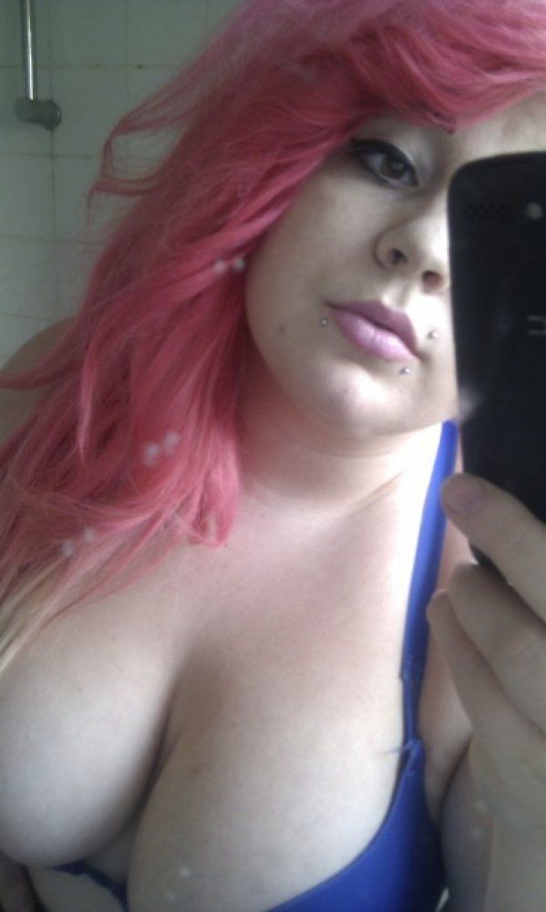 Lala reccomend curvy thick sexy naked emo girls