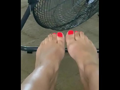 Redbone toes