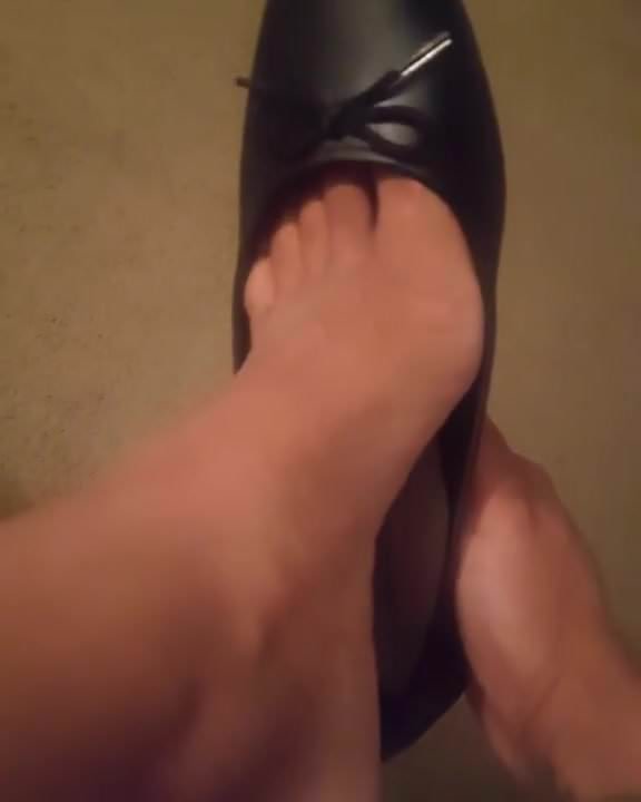 Sexy lightskin feet