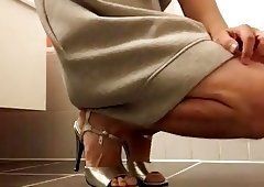 Squirrel reccomend high heels sissy
