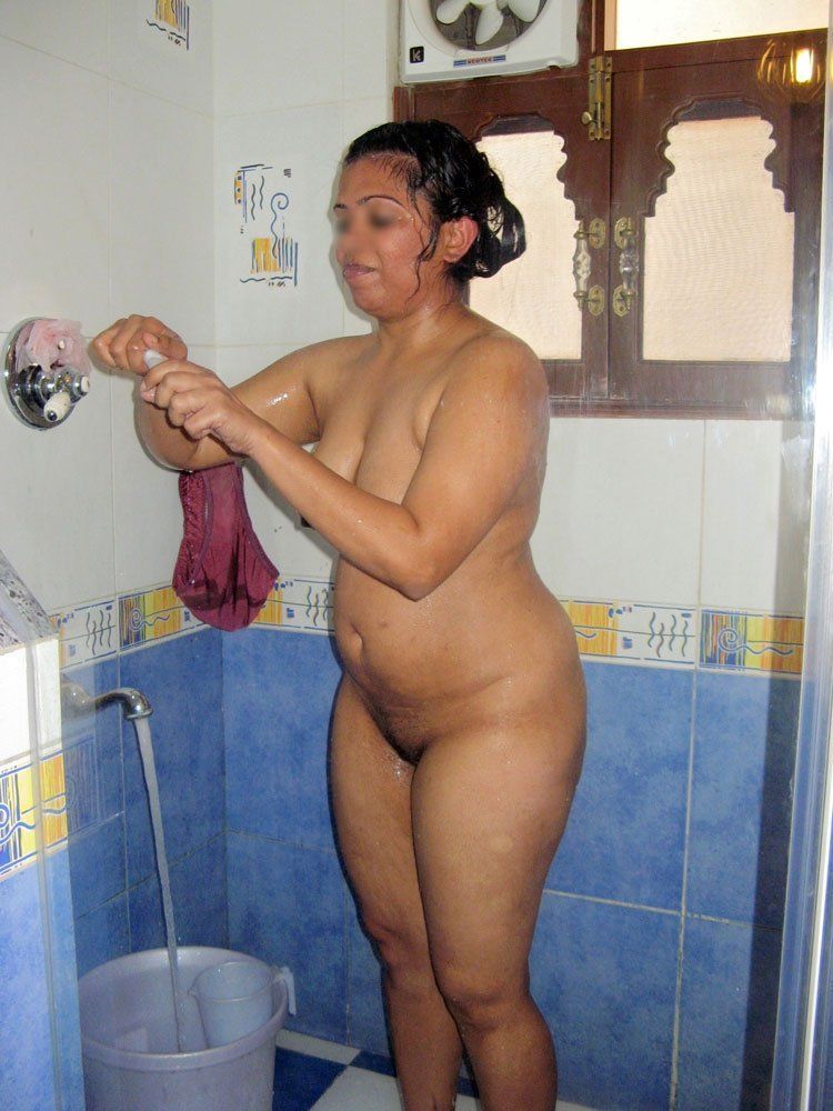 Milan reccomend indian aunty nude bath