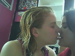best of Kissing webcam lesbian