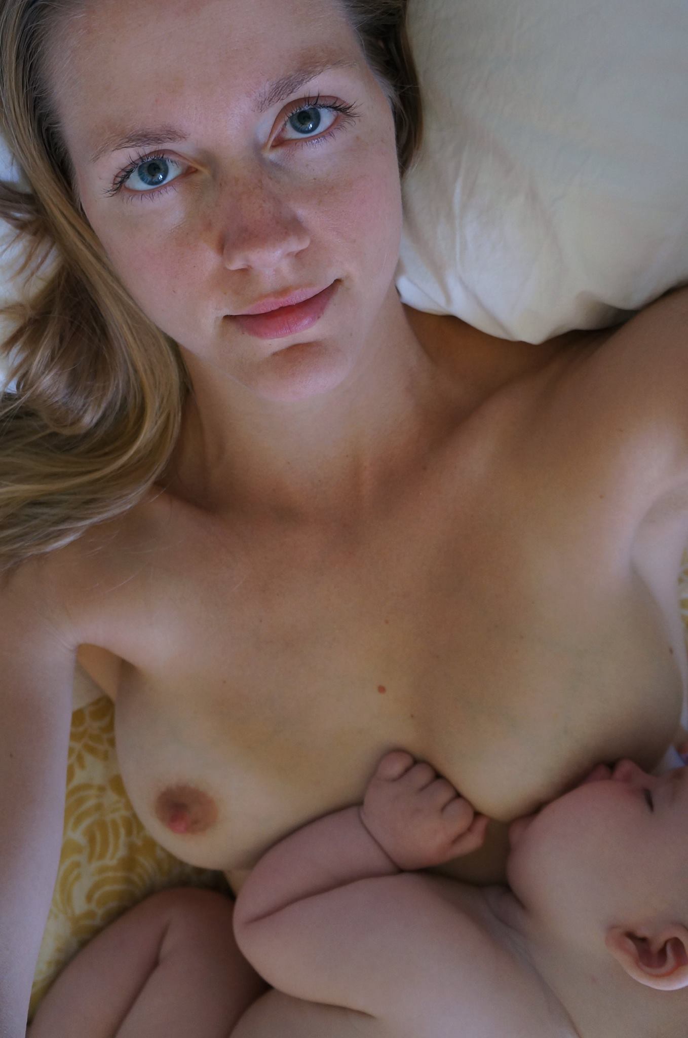 Breast feeding porn tube - Real Naked Girls