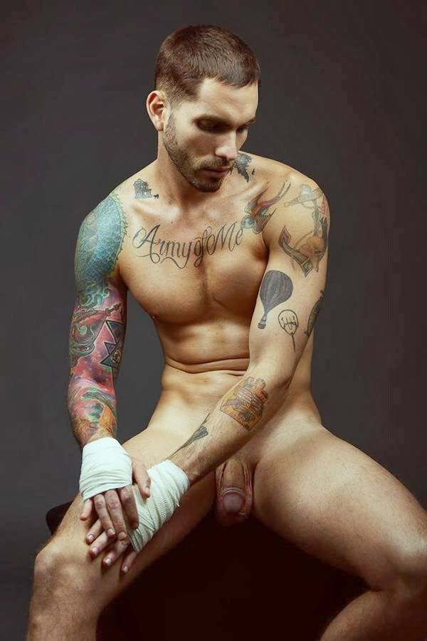 Pictures of sexy nude tattooed men