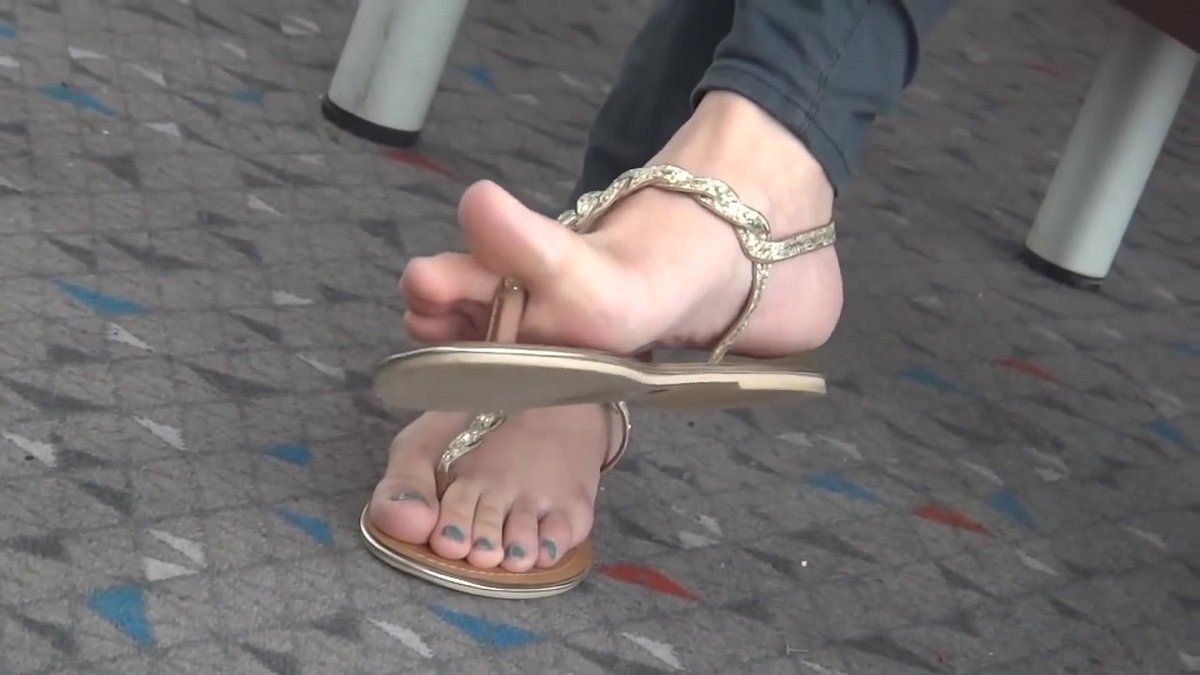 Thong sandals feet