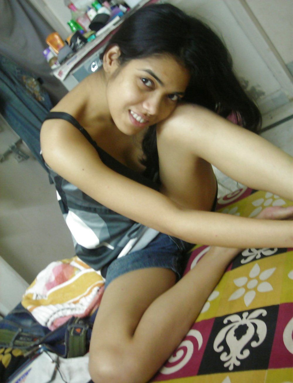 Young tamil nude girl