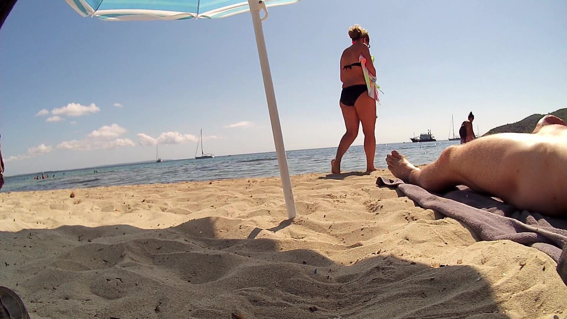 sexy beach bikini ass selfie hot video picture