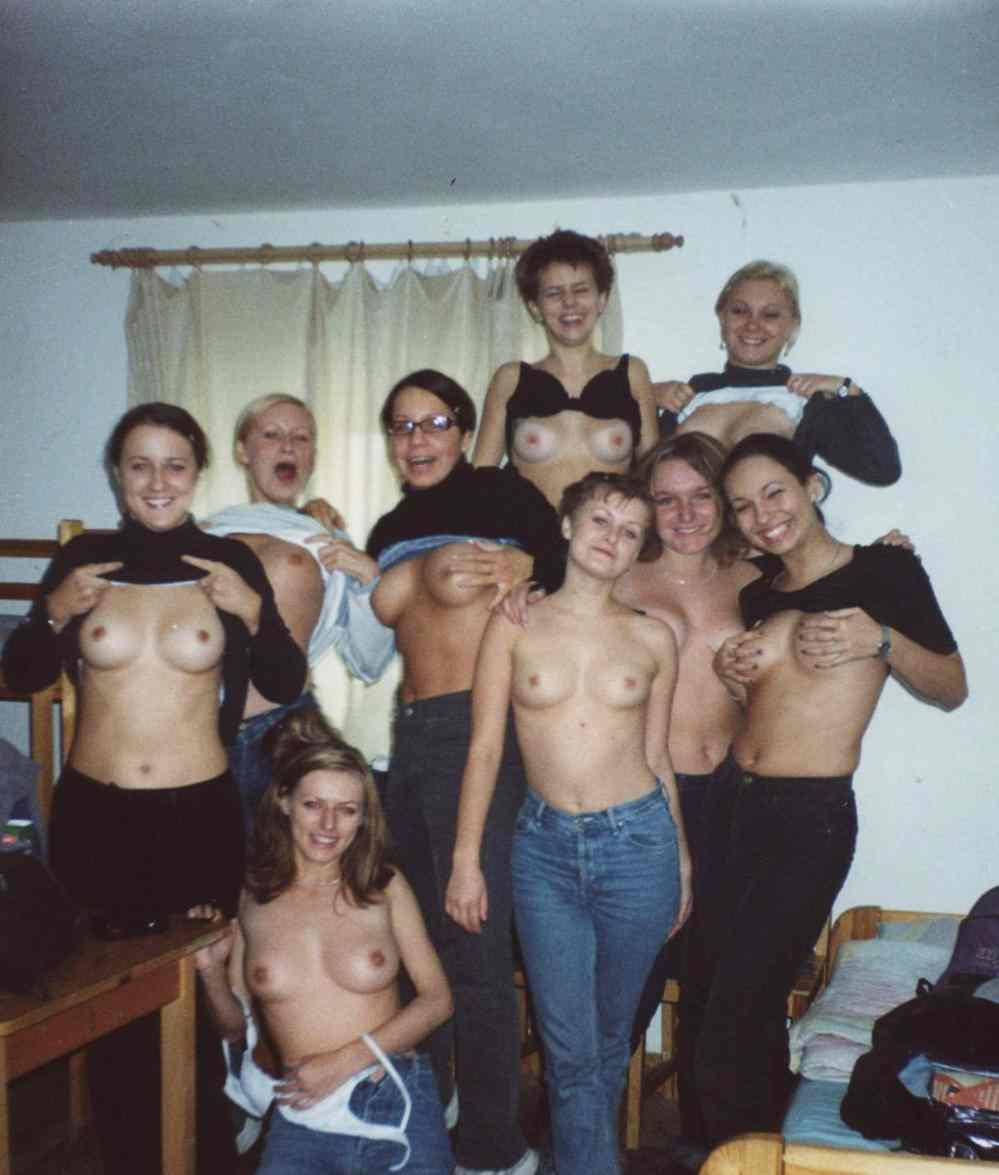 Nude girls group