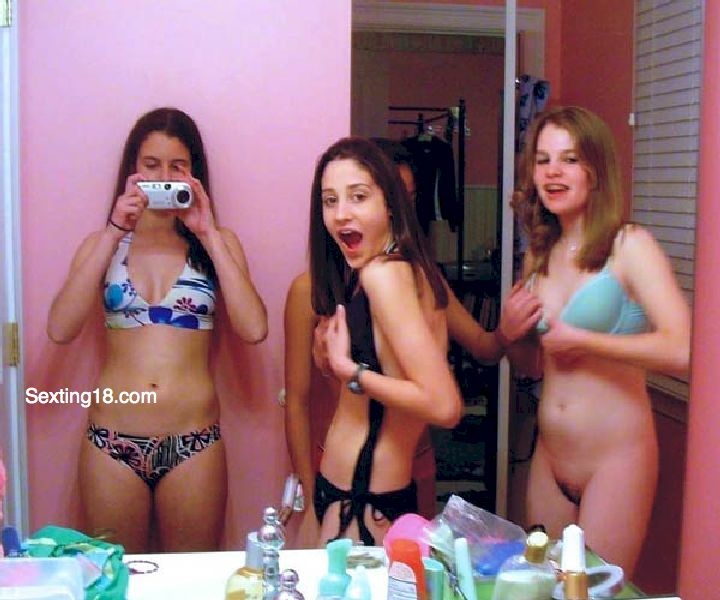 Sexy girls having sex naked leaked